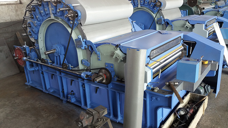 FB186��ë�Ɨl�C